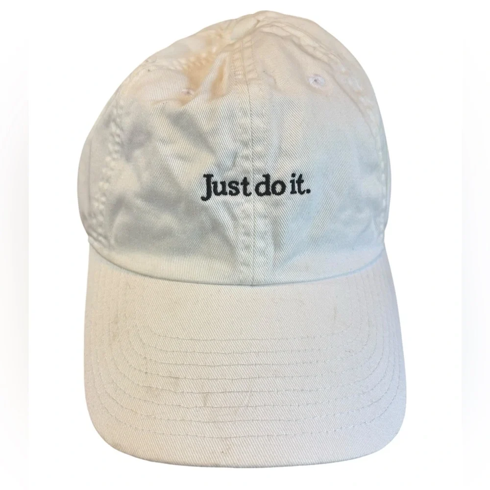 Nike Kids Cream 'Just Do It' Cap